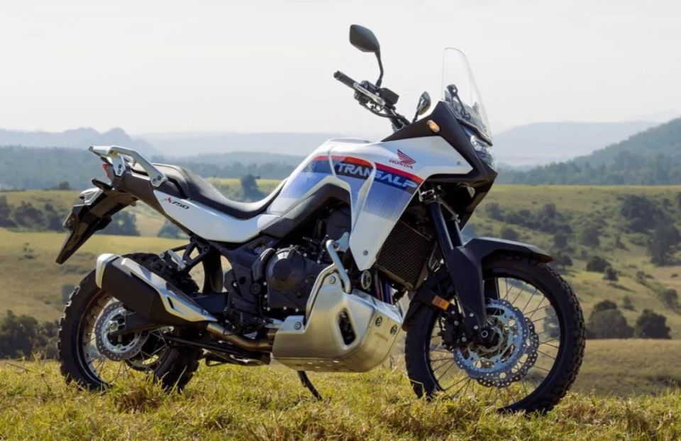 本田全新中量级adv车型xl750 transalp,今天正式官宣:将在2月26日公布