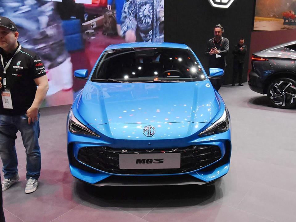 关键在于国内卖不卖,上汽名爵mg3日内瓦车展实拍曝光_腾讯新闻