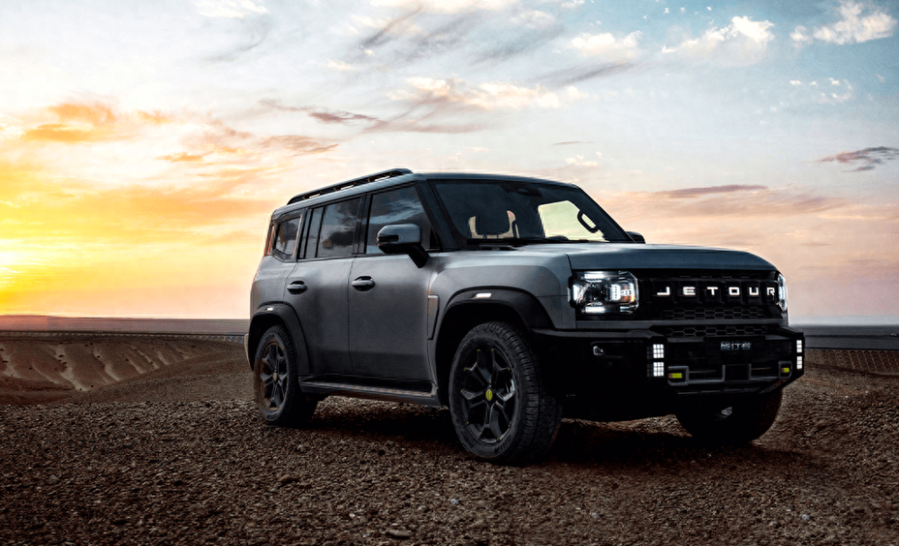 车辆具备户外通过能力,但并不需要过剩的越野性能,这也是轻越野suv在