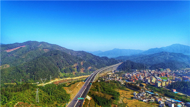 湖南路桥再添四项公路交通行业最高质量奖_腾讯新闻