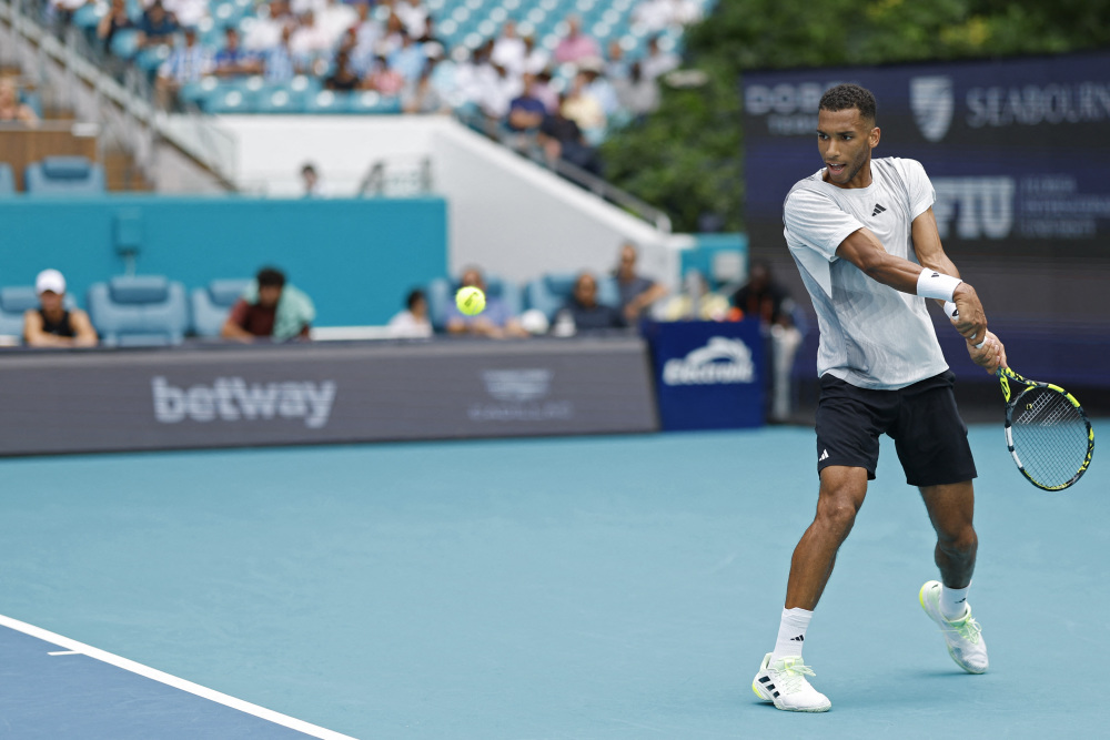 网球迈阿密公开赛奥热阿利亚西姆晋级