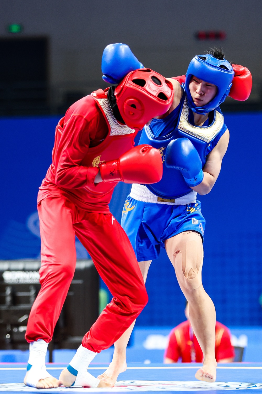 战报丨武术散打中国选手再夺4金