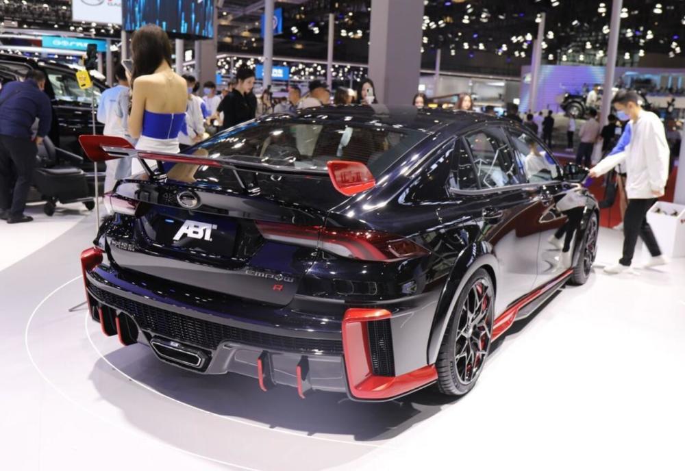 外观极致夸张运动广汽传祺影豹abt版上海车展车亮相