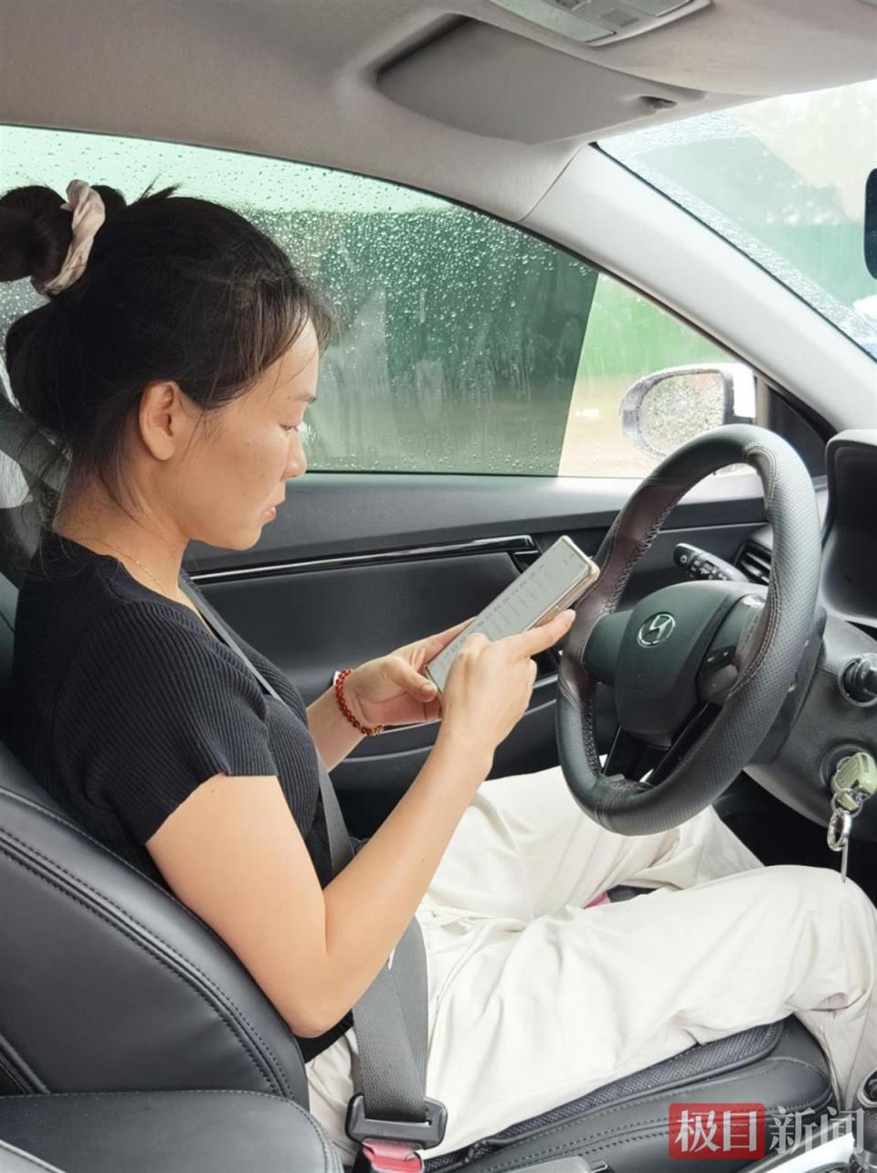 生活抛来坎坷路,她用车轮碾出希望,枣阳女司机刘凡凡驾车驶出家庭新生