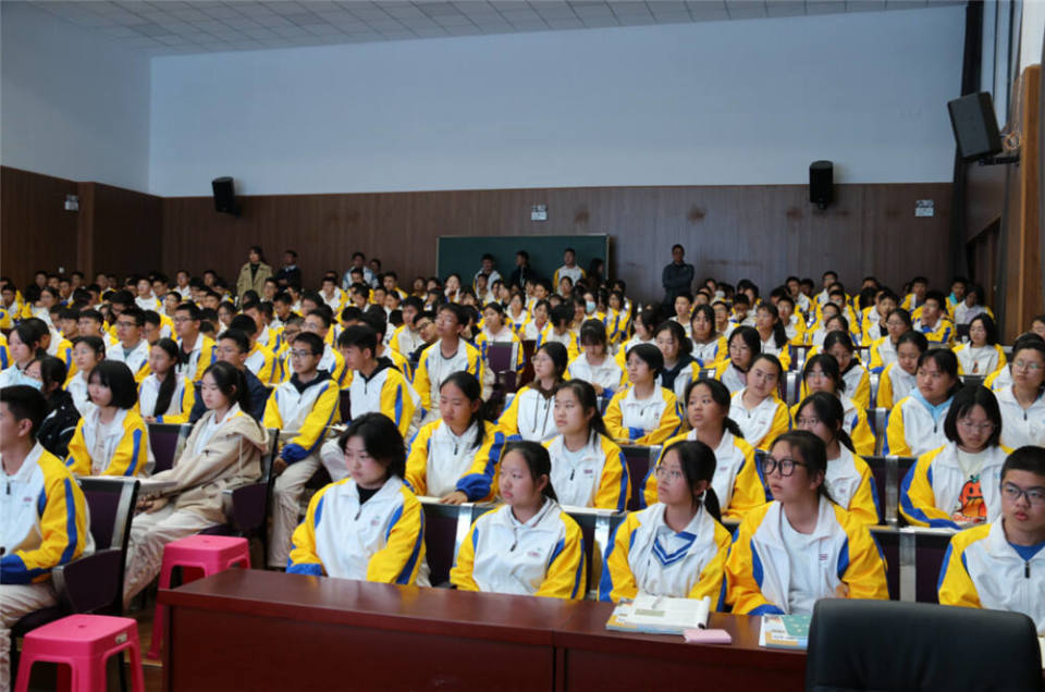 西山区"四举措"提升青少年普法教育实效_腾讯新闻