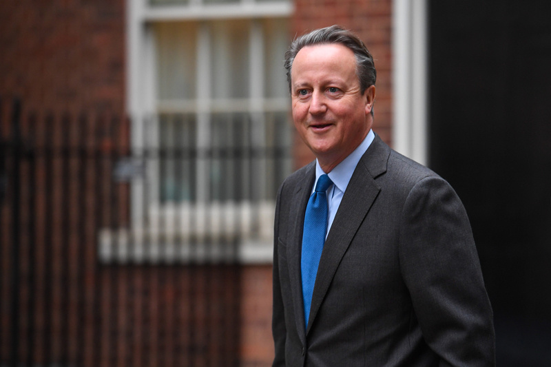 英国首相办公室宣布,英国前首相戴维·卡梅伦被任命为英国外交大臣