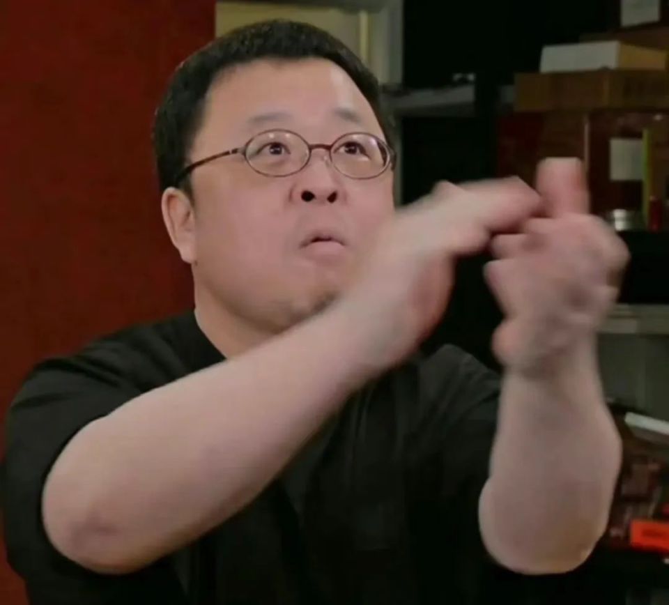 董宇辉的自由,俞敏洪的体面