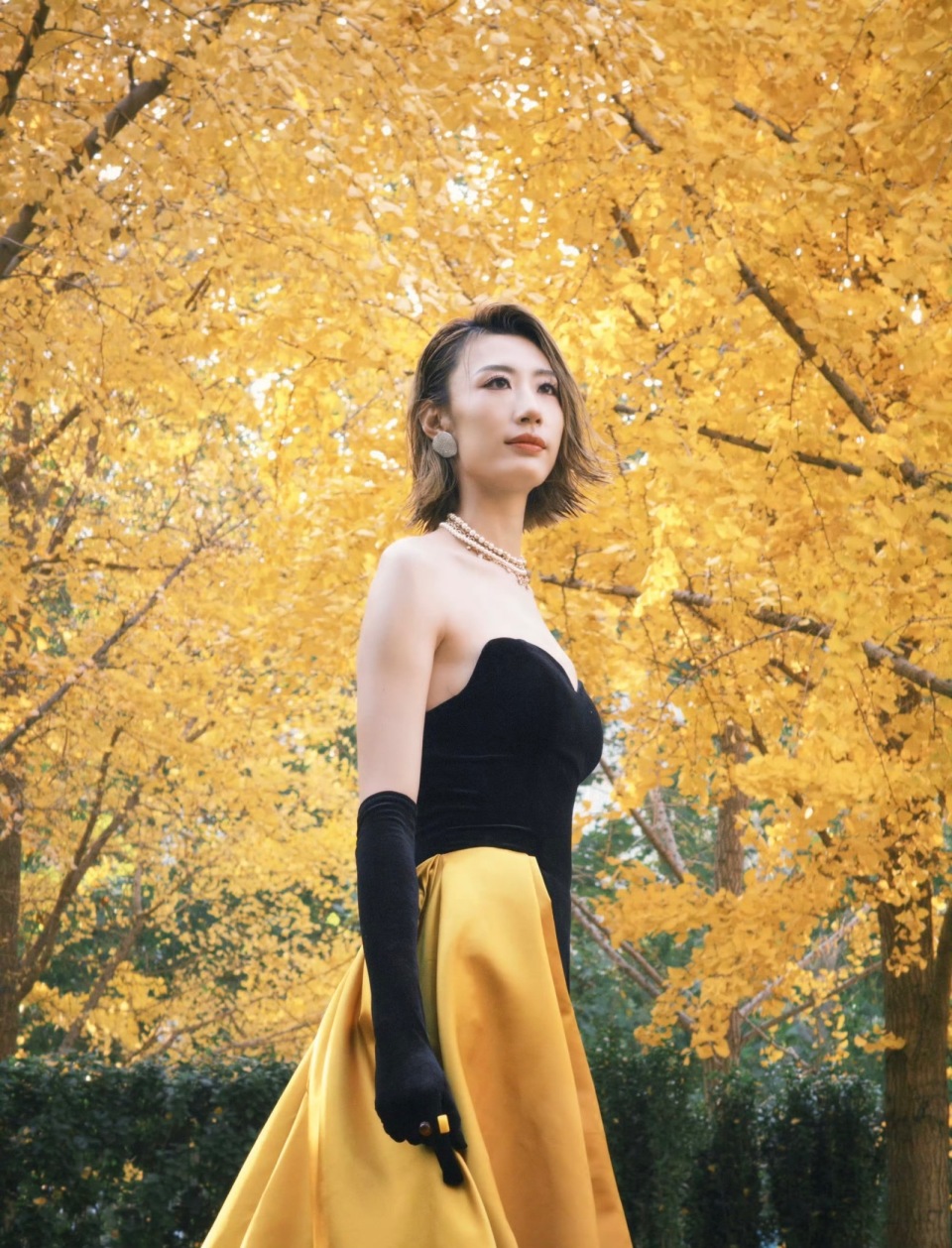 太美丽王媛媛女王造型出席活动她与李盈莹都已签约经纪公司