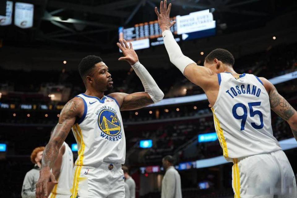 比如之前的达米安李,奥托波特,安德森,罗宾逊三世,奎因库克等等