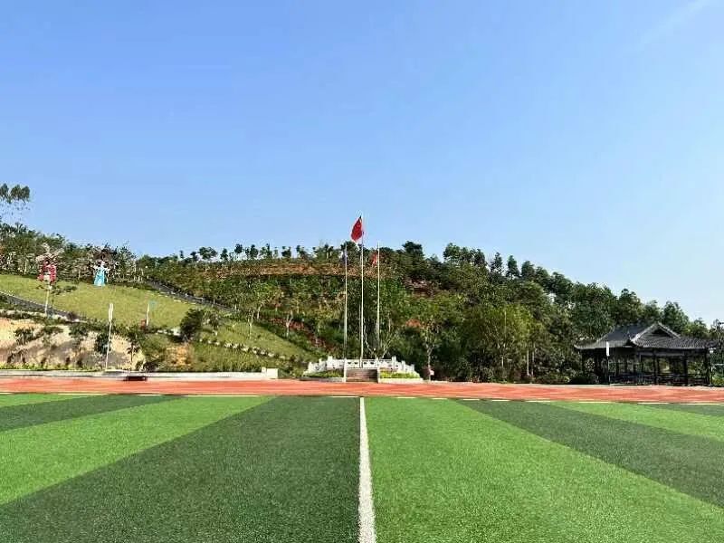 高效课堂促成长社团活动展风采南宁市良庆区琼林学校初中部双管齐下