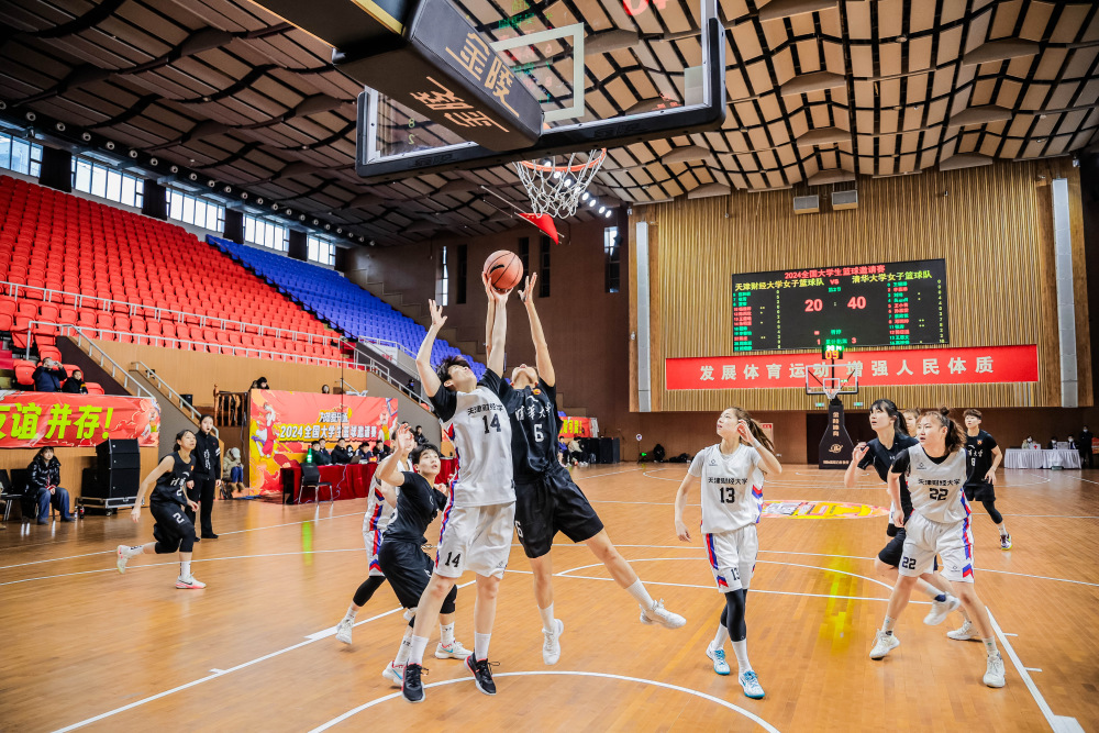 17支高校篮球队一较高下 2024全国大学生篮球邀请赛在郑"为热爱开场"