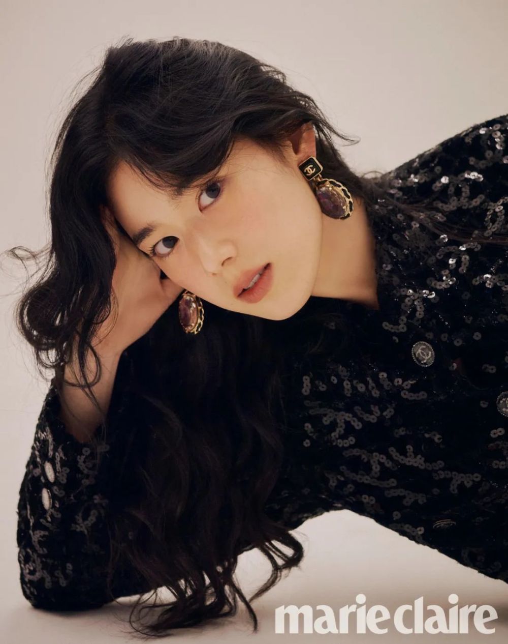 《安娜》主演郑恩彩韩版《嘉人》写真大片,大小姐气质优雅高贵_腾讯