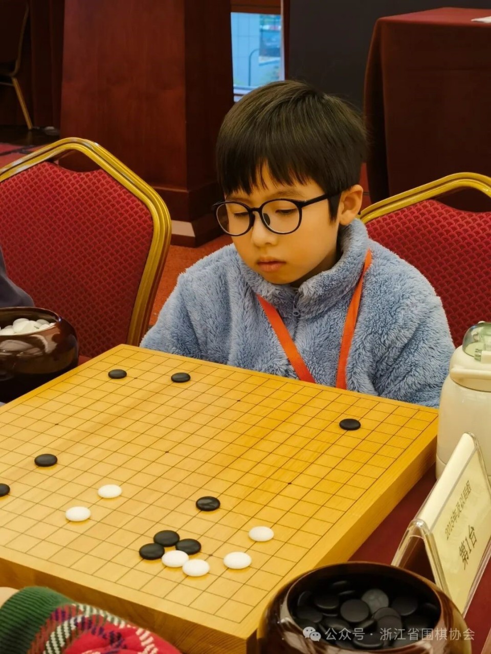 宁波8岁男孩全国最年轻的围棋业余6段