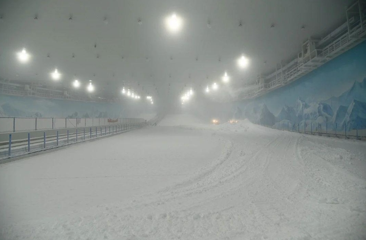 官宣！西北最大、国内首家、冬奥标准：际华西安冰雪中心5月1日试运营！_腾讯新闻