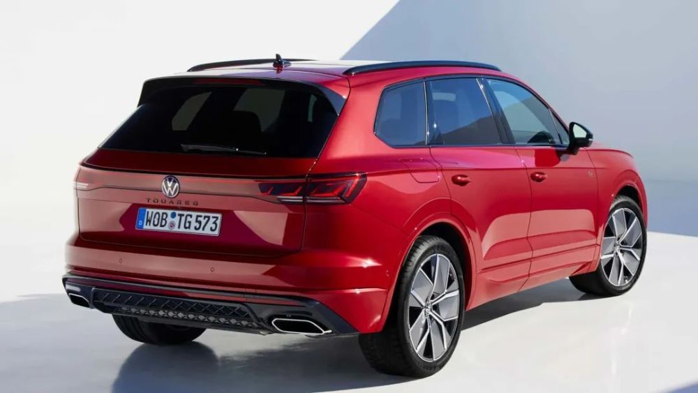 摊牌了,"最低调的"大众这次玩花的_腾讯新闻