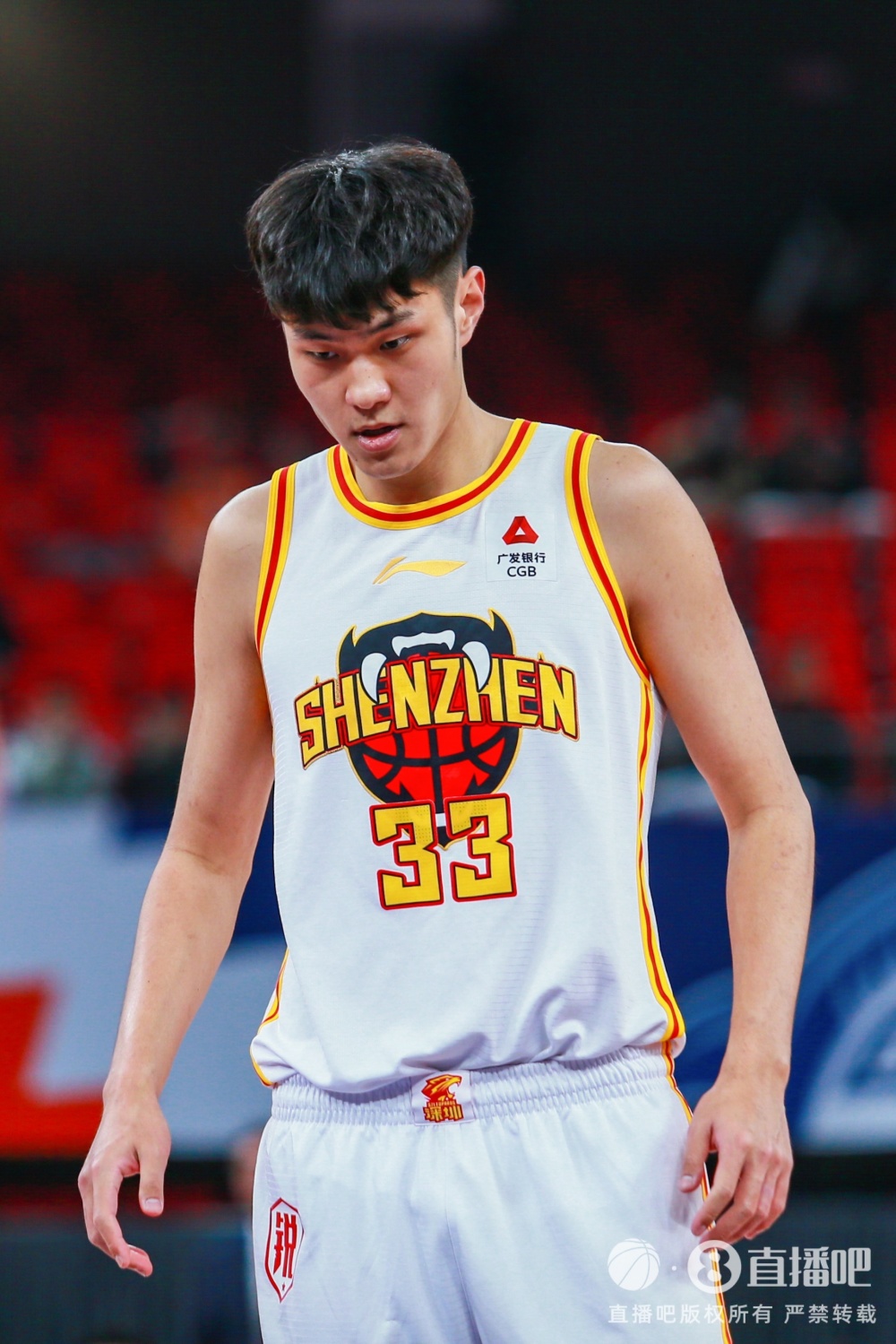 奇兵小将!王浩然12中9高效空砍24分