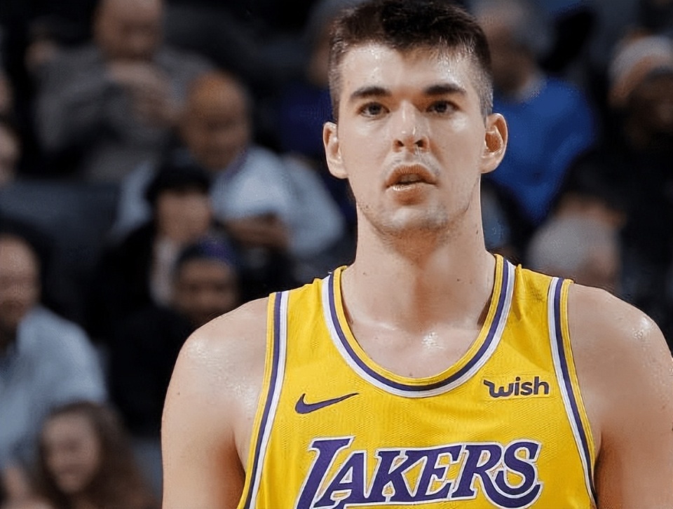 祖巴茨谈被湖人交易魔术师佩林卡打电话给我不用搬家是最轻松的交易