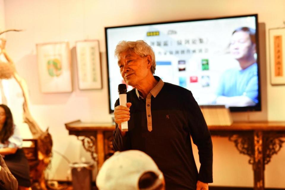 《人迹板桥剑凝霜：徐剑论集》 新书分享暨著名作家徐剑创作座谈会在昆明举行_腾讯新闻