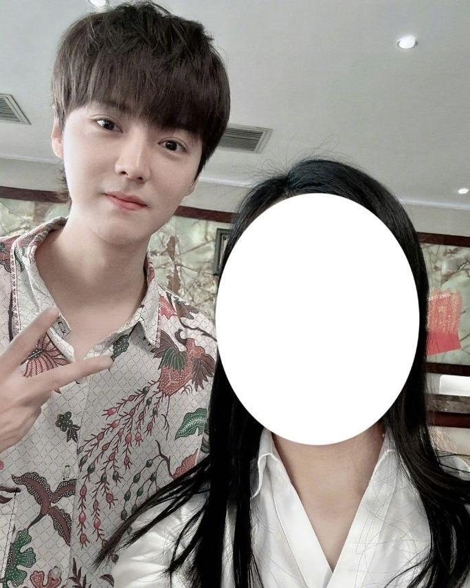 退出后,鹿晗,陈赫以及邓超合体常驻《五哈》,三位老朋友重聚一起旅行