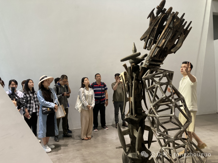 记者,自媒体,网红大v参观树美术馆历经30年的聚集与发展,宋庄已经成为