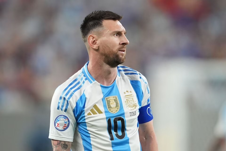 梅西点球不进!"勺子"中框 重蹈c罗覆辙 同样靠门神拯救