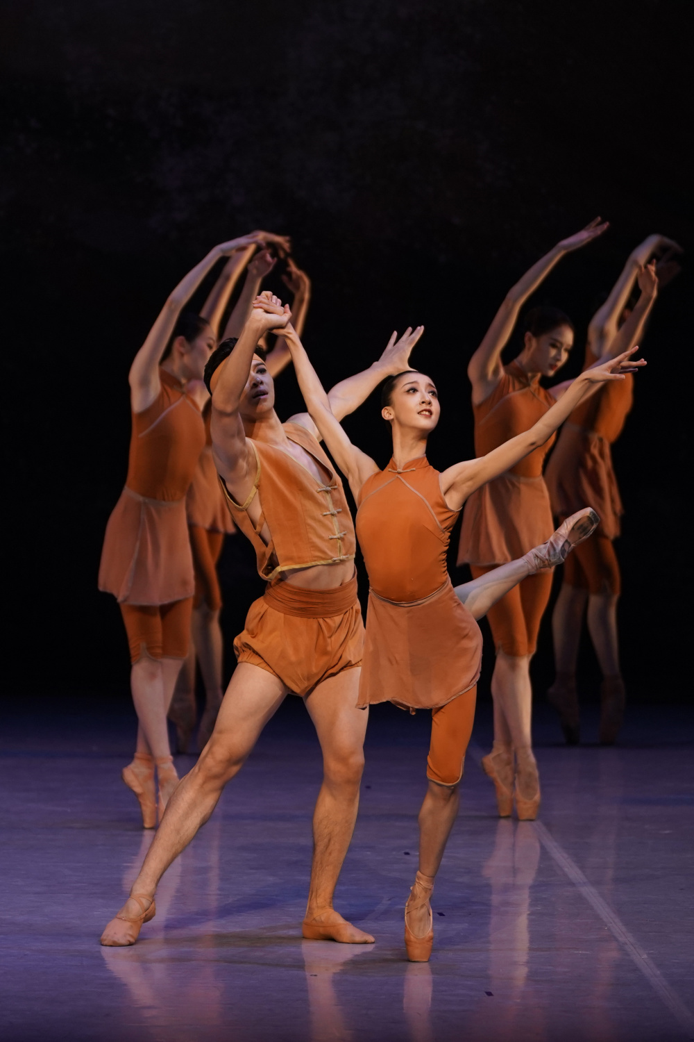 《黄河》邱芸庭,孙瑞辰 中央芭蕾舞团供图演员谢幕 中央芭蕾舞团供图