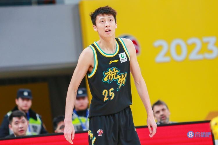 难阻球队失利赵岩昊13中74记三分拿到20分