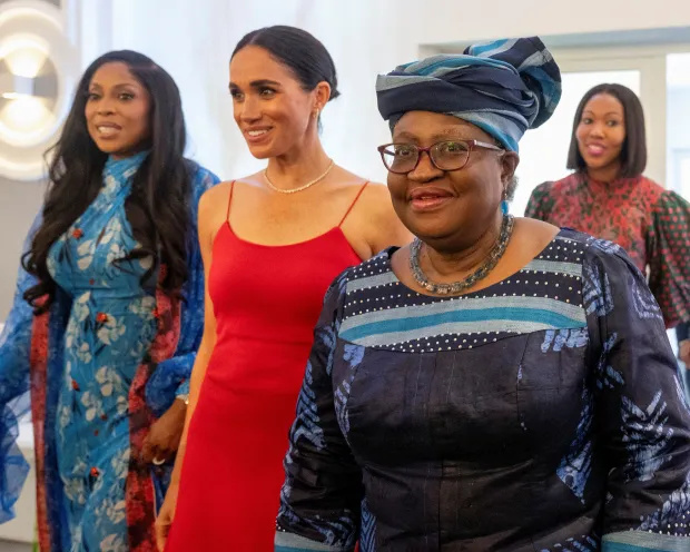 梅根回老家放飞自我,被尼日利亚第一夫人公开抨击,"别学她"