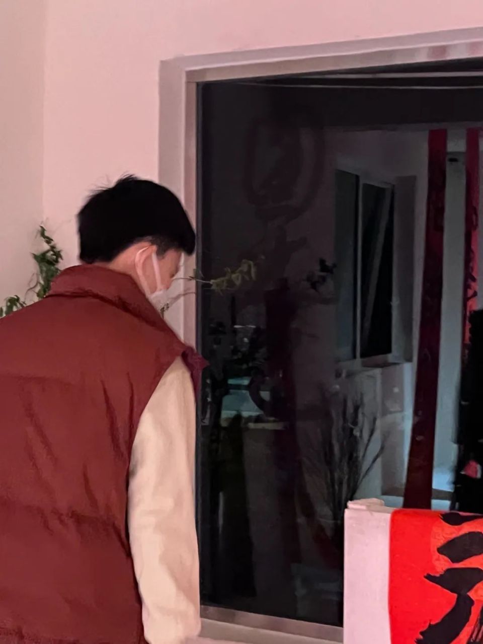 剃寸头的女孩们