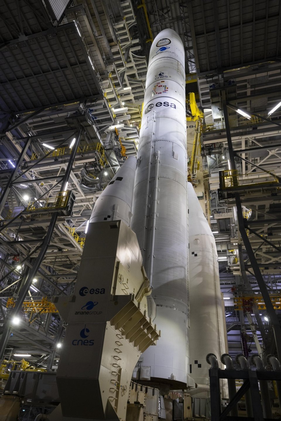 3吨,地球同步转移轨道运力4.5吨.本次任务计划对"阿丽亚娜6"