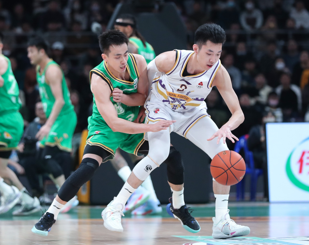 篮球cba常规赛辽宁本钢胜北京控股2