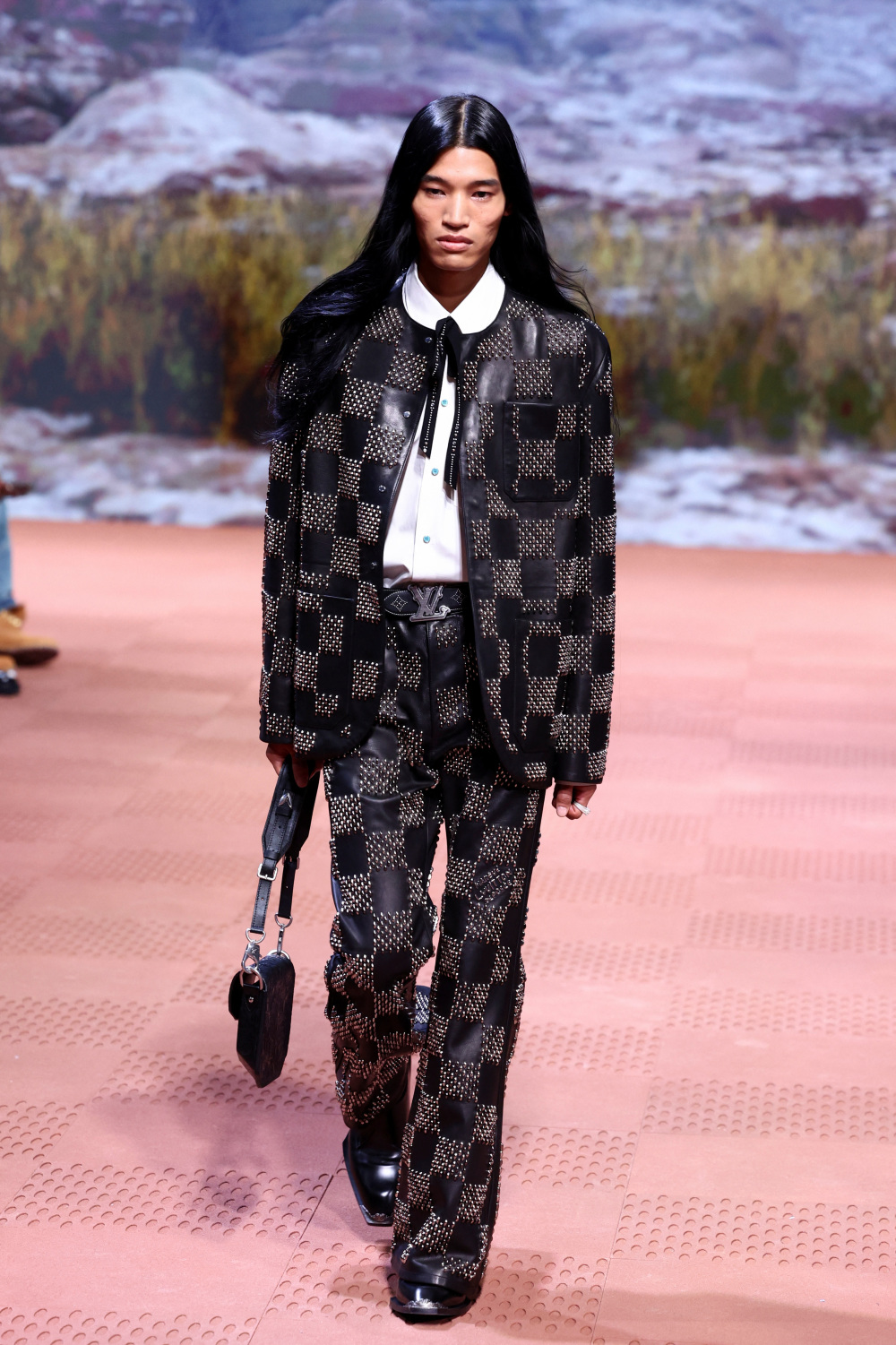 巴黎男装周——路易威登品牌时装秀(2)_腾讯新闻