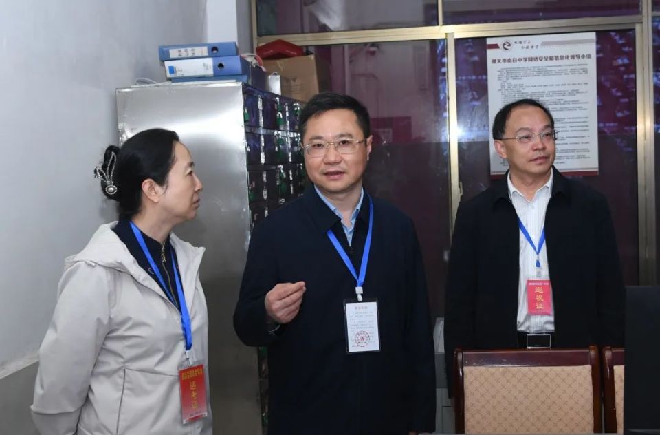 【时政】黄伟开展高考巡考工作