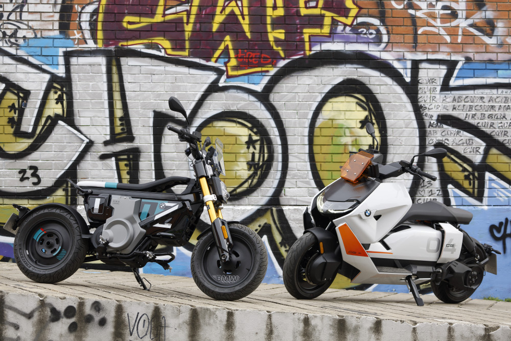 全新宝马ce 02电动摩托车将在国内上市,这个电摩有点潮!