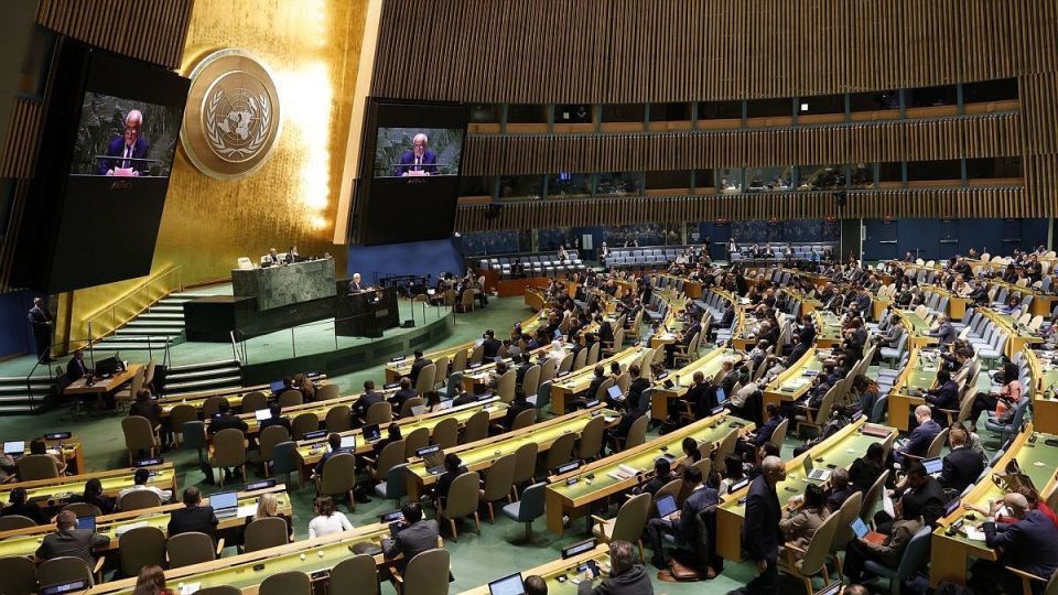 中国常驻联合国代表张军即将离任回国向古特雷斯等辞行