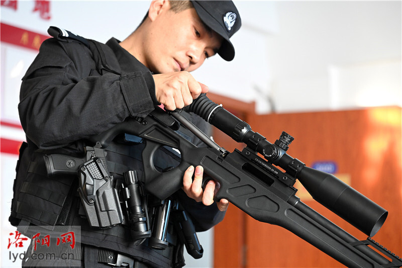 特警狙击手是这样"炼"成的