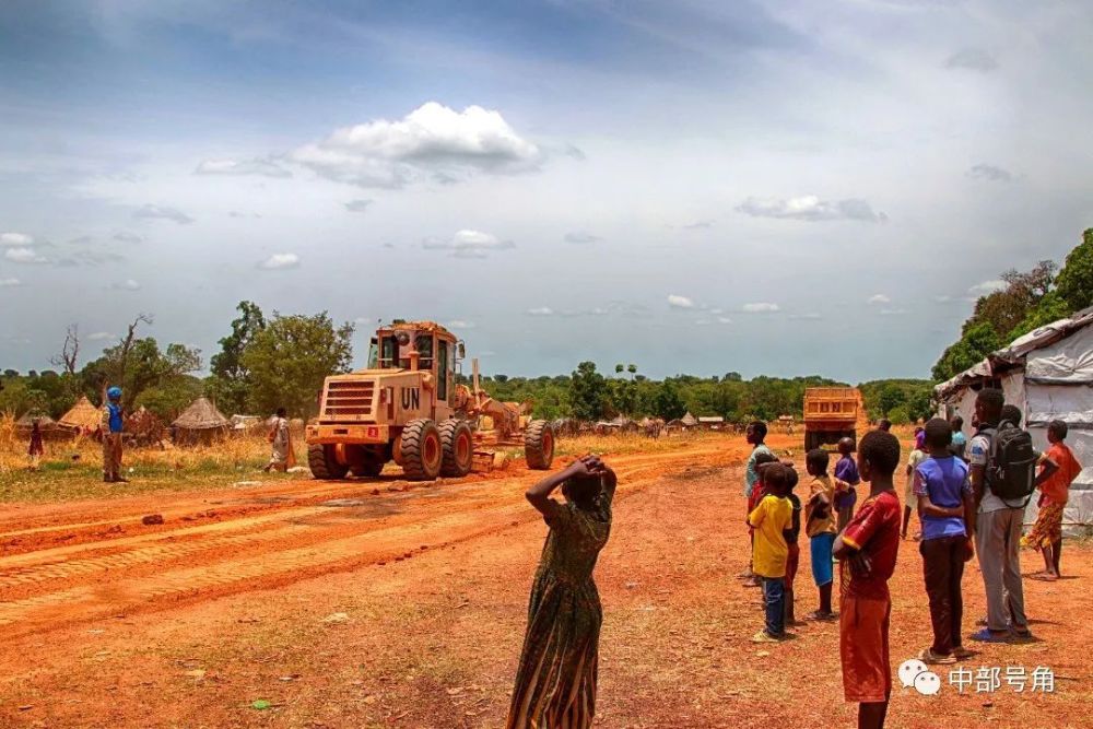 蓝盔勇士|中国第13批赴南苏丹(瓦乌)维和工兵分队完成补给线施工任务