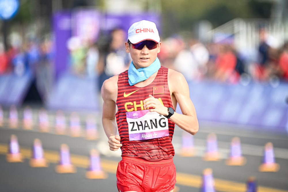 田径——张俊,王朝朝包揽男子20公里竞走冠亚军-腾讯新闻