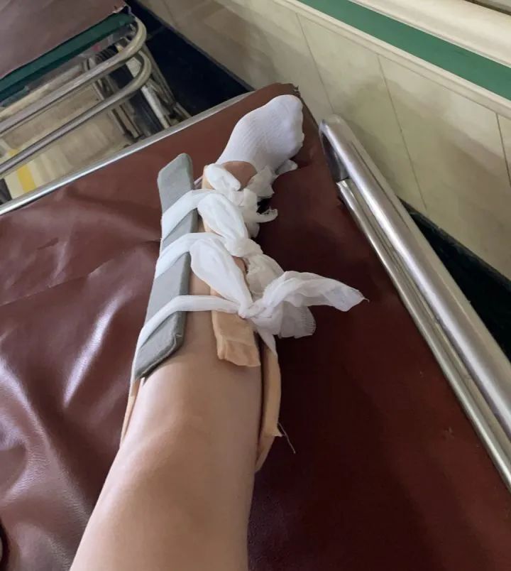 多人摔骨折,节目组不赔钱?