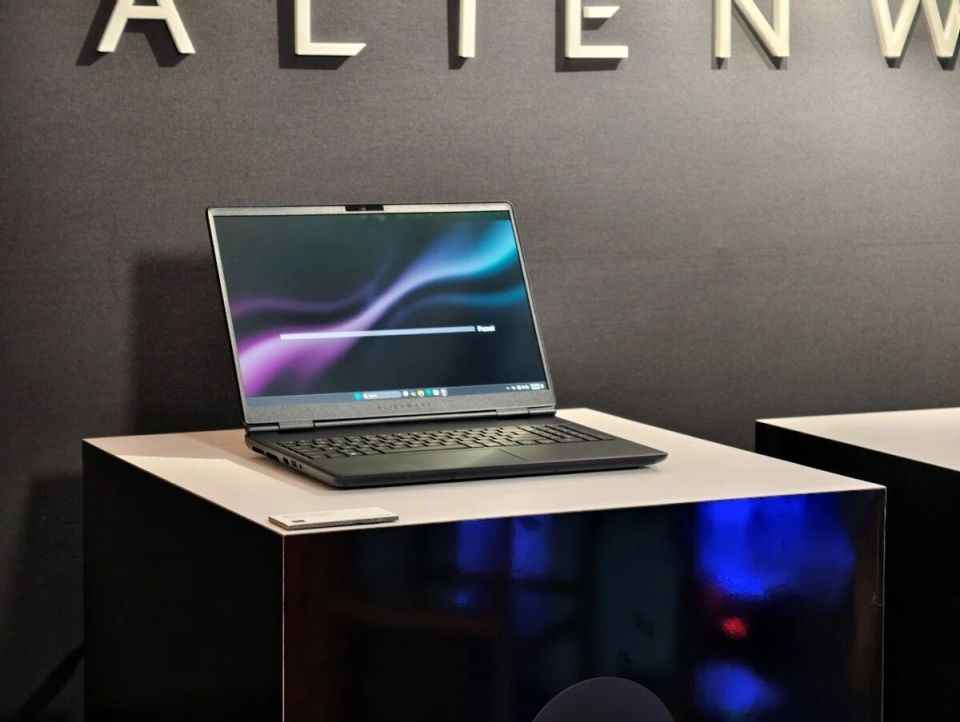 Alienware外星人CES2026全面升级，首发防眩光OLED，Area-51产品线更多了_腾讯新闻