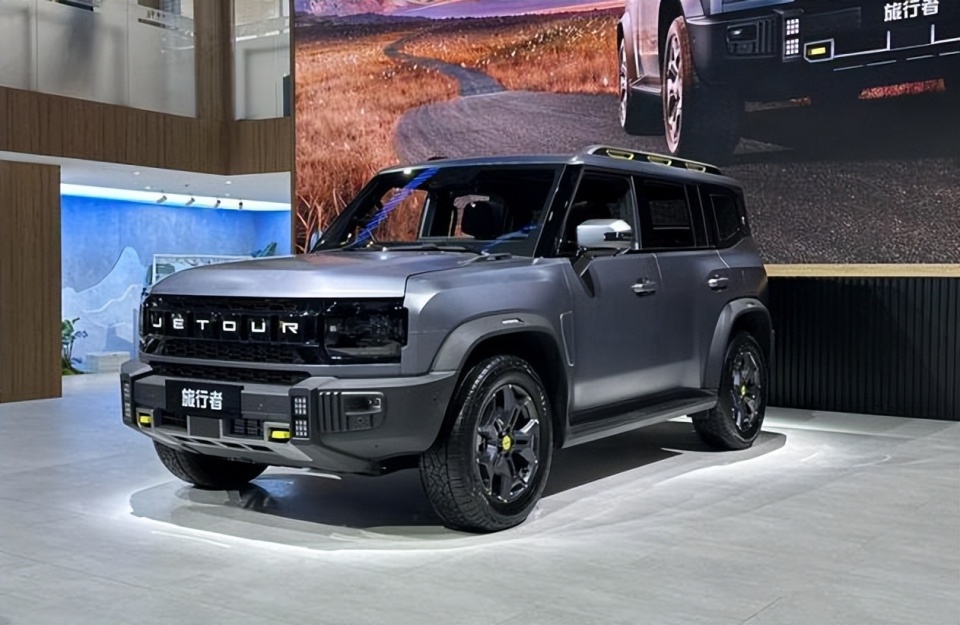 中国　山河　８分 解读奇瑞瑞虎8系列：8系共有五款车，选车需要着重了解动力系统