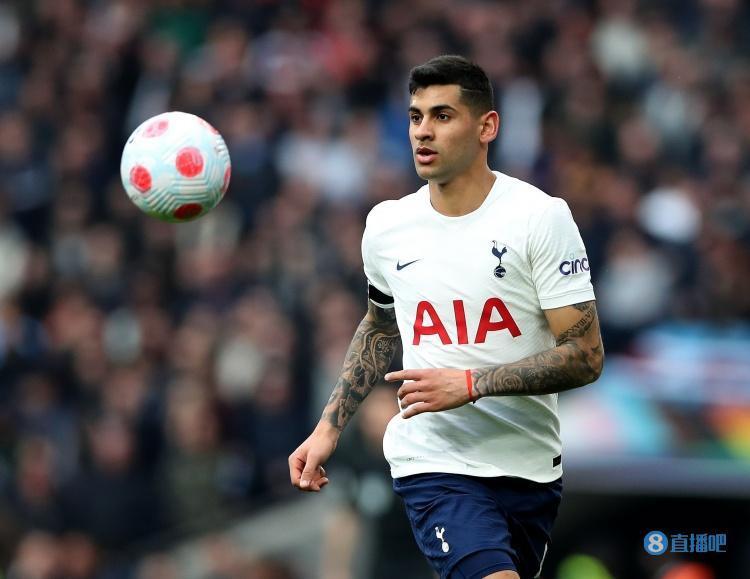 热刺主帅孔蒂谈到了球队后卫克里斯蒂安-罗梅罗的情况,这名球员在欧冠