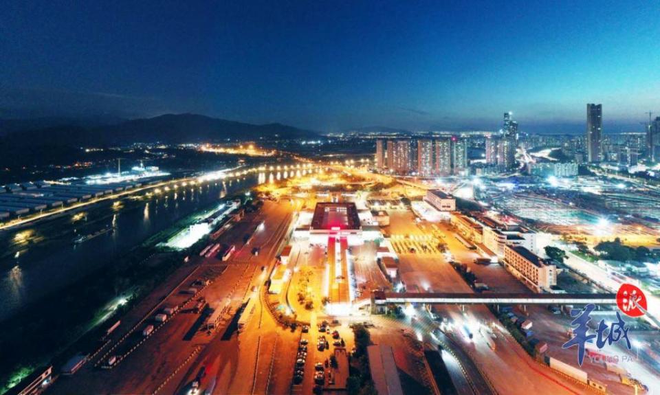 深圳皇岗口岸夜间通关忙,旅客通关请注意