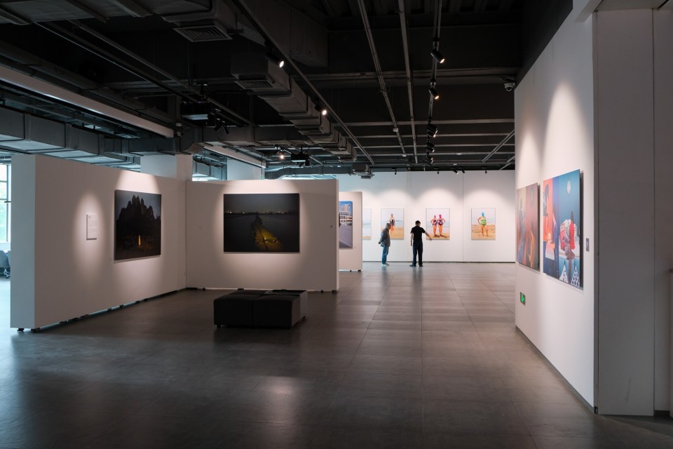 邀你参观开幕摄影展 X-SPACE富士胶片影像空间升级完毕重新开幕_腾讯新闻