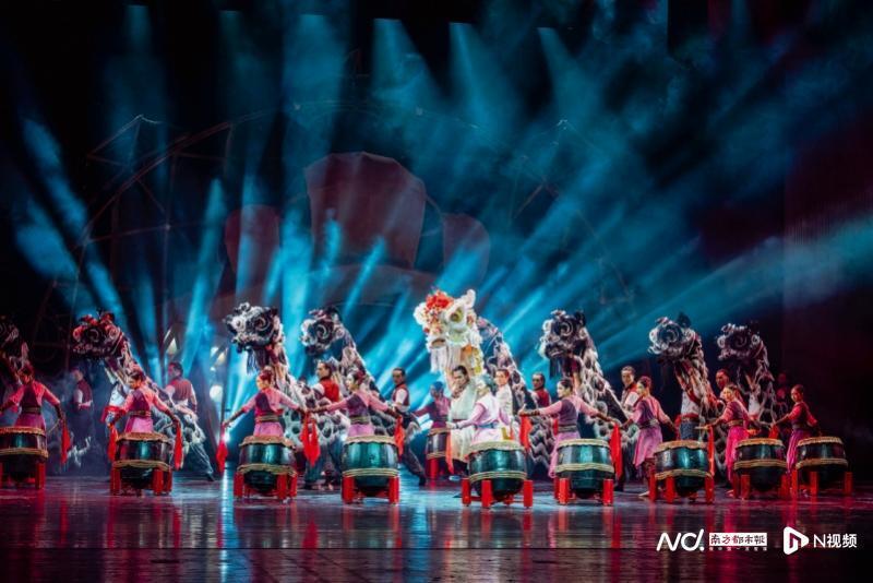 迎新春！《醒·狮》五周年庆典演出“满堂红”_腾讯新闻