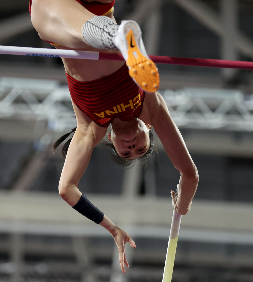 田径室内世锦赛李玲获得女子撑杆跳高第11名