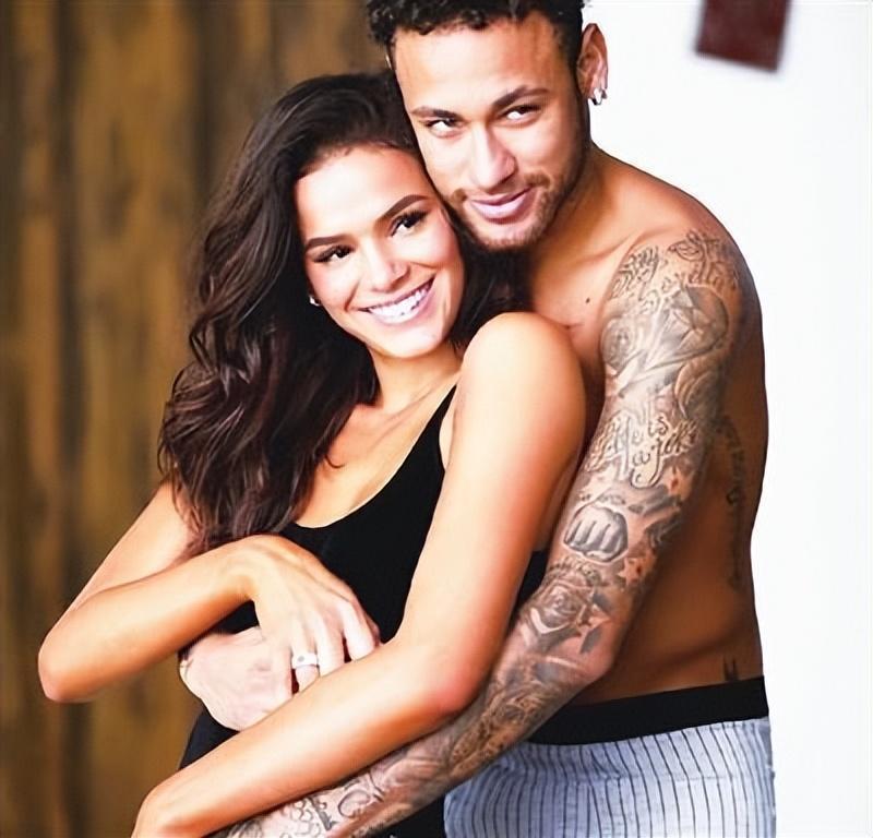 内马尔布鲁娜的不了情:6年分分合合5次_腾讯新闻