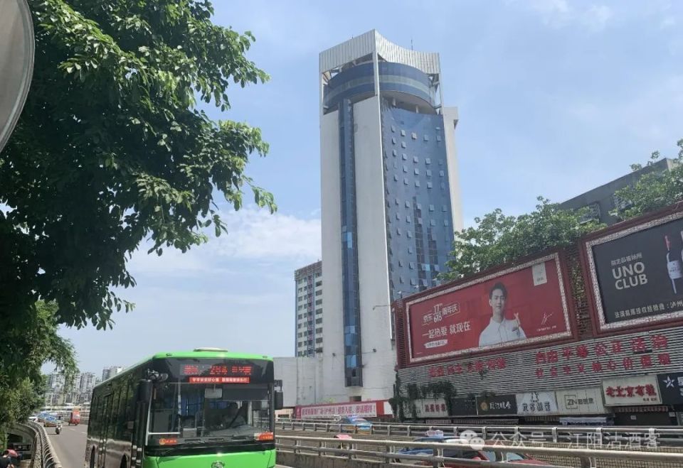 泸州超过花甲第一桥,屹立不倒六十余载,堪称沱江之魂