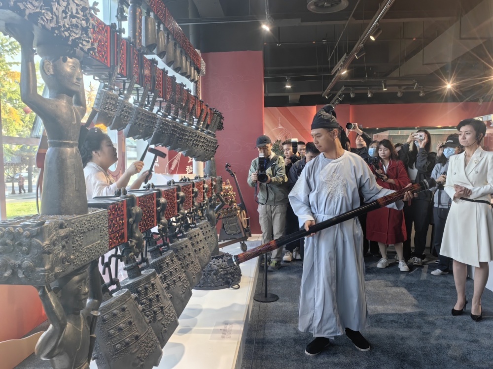 共建“一带一路” 共赴“诗和远方”_腾讯新闻