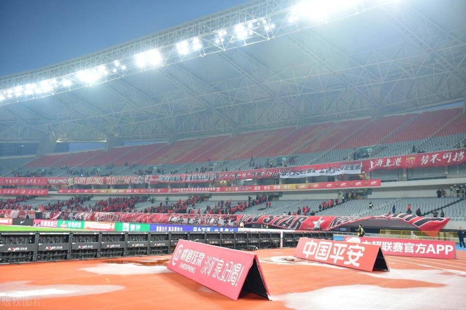 申花告别虹口，新赛季进驻八万人！系久事集团旗下产业_腾讯新闻